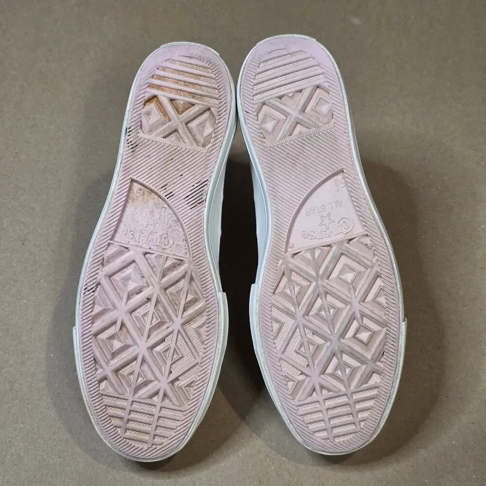 Women’s SZ 7.5 Converse All Star Lift Platform High Embroidered Hearts White